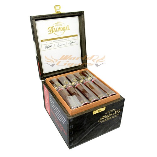 Balmoral Anejo XO Oscuro Rothchild Masivo Cx C/20