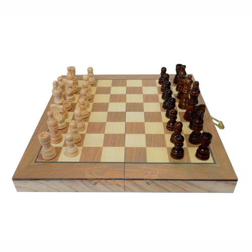 Jogo de Xadrez e Dama em Madeira