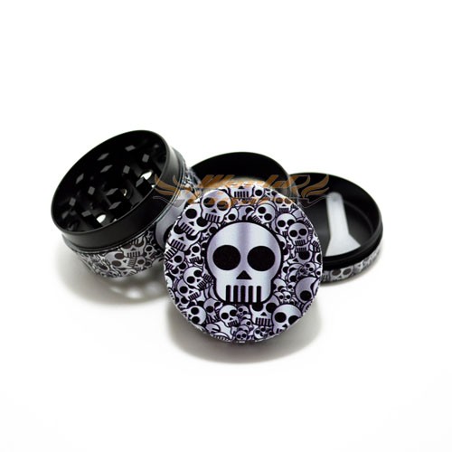 Triturador de Fumo em Metal Pequeno - Caveira Branca